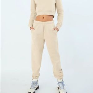 Tna Extra Fleece Mega Sweatpants in Olive Beige